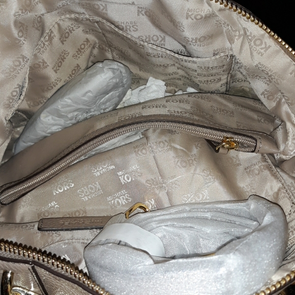 Purse - Picture 5 of 7